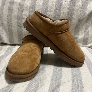 Ugg Classic slippers